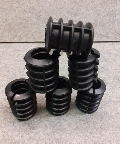 Fuel tank rubber - mounts, x