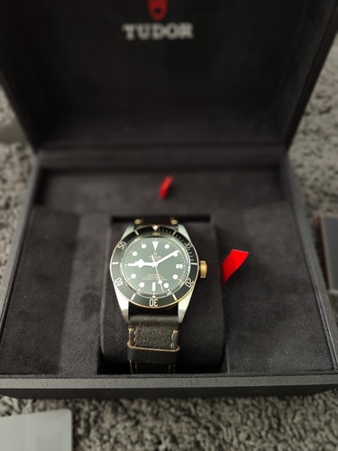 Tudor black bay 41mm - black, &