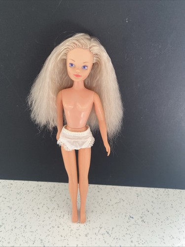 Pedigree sindy doll - sindy, vintage