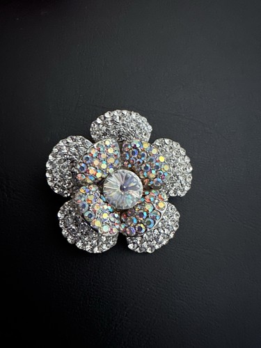 Butler wilson crystal flower - &,