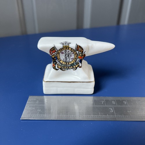 Longton crested china - crested,
