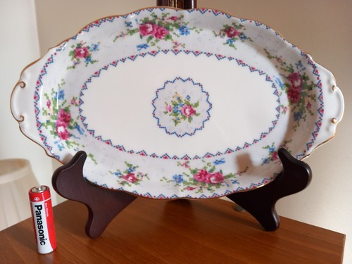 Royal albert bone china - royal,