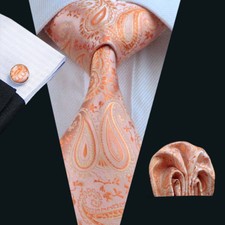 ITALIAN DESIGNER Peach Paisley
