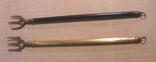 2 x vintage/antique telescopic Brass Toasting Forks, extendable from 31 to 51cm