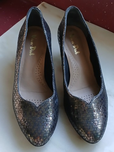 Van dal plaza ladies size - dal,