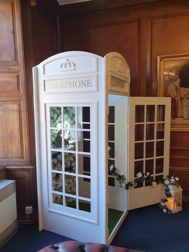 Telephone box with - , audiophone