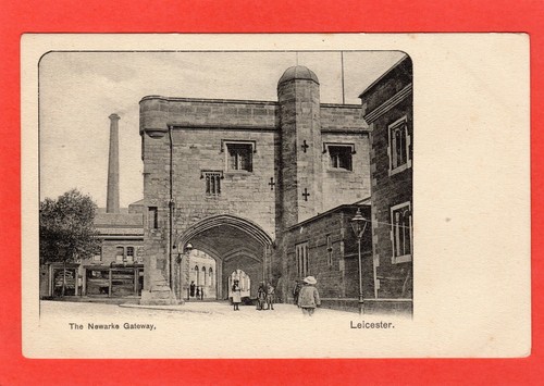 Newarke gateway archway - newarke,