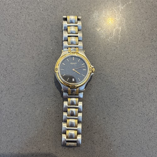 Gucci 9040m black dial silver - gucci,