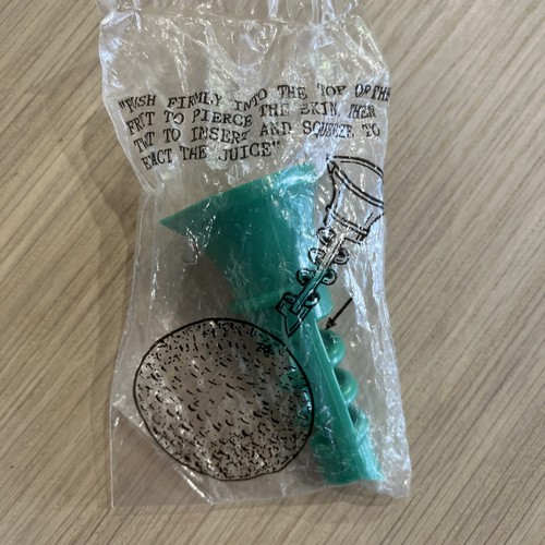 Tupperware pocket screw - pocket,