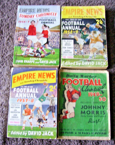 Football annuals 4 - football, x