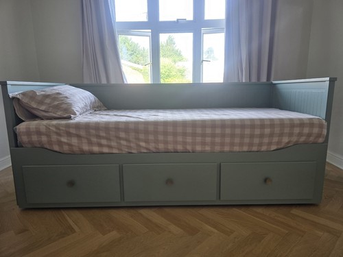Ikea hemnes day bed - with, 3
