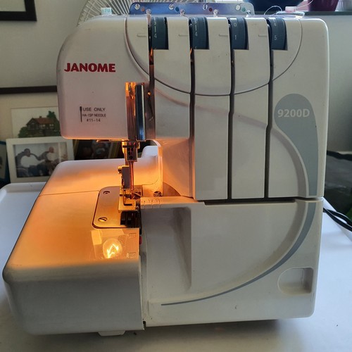 Janome 9200d overlocker - 9200d, sewing
