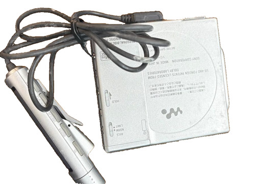Sony e900 walkman - md,