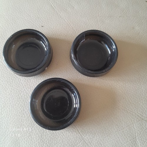 Brown plastic castor cups x3 - plastic,