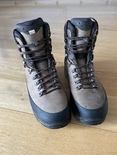 Lowa Tibet Men’s Size 11.5 Brown Leather GTX Gore-tex Hiking Trekking Boots