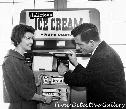 Ice cream vending machine - cream,