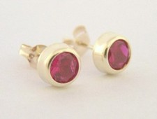 9ct Yellow Gold 5mm RUBY Stud