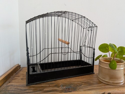 Vintage black wire - wire, hanging