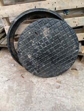 ROUND CAST IRON MANHOLE COVER