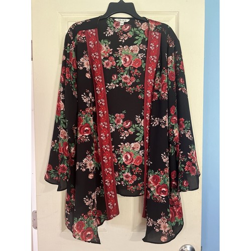 Pioneer woman floral kimono - floral,