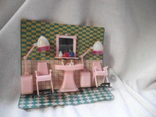 VINTAGE 60s HAIRDRESSING SALON DOLLS HOUSE SIZE ~ HAIRDRESSER PLAY SET HONG KONG