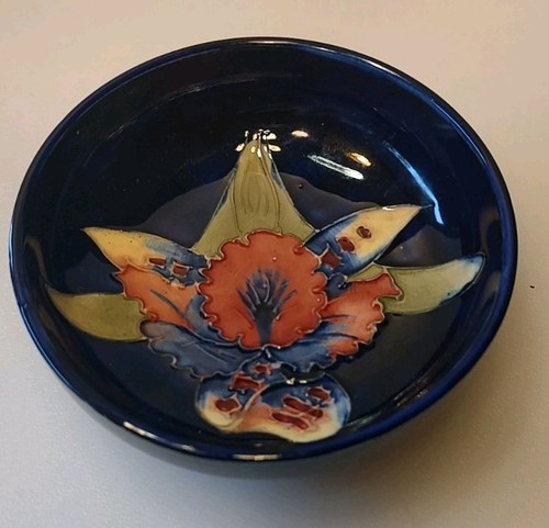 Moorcroft pottery flower - moorcroft,