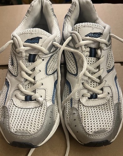 Women size avia - women’s, 7