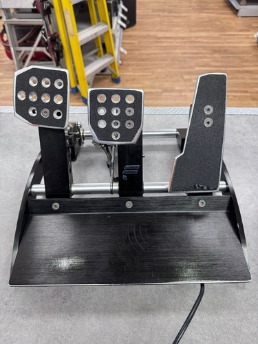 Fanatec clubsport pedals - v2,