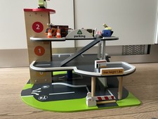 Early Learng Centre Wooden Multi Story Toy Car Park Play Set for Children