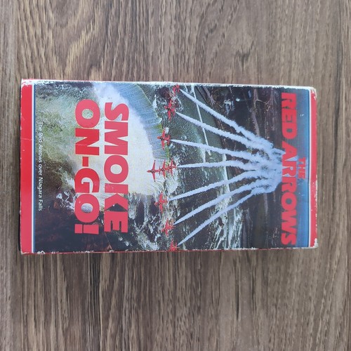 The red arrows smoke on - arrows,