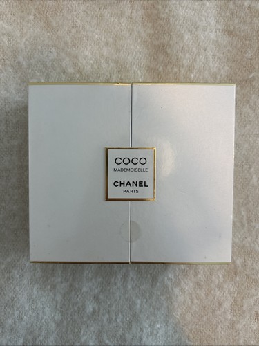 Coco mademoiselle chanel - coco, paris