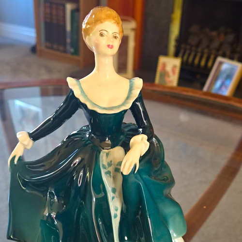 Royal doulton janine hn2461 - doulton,