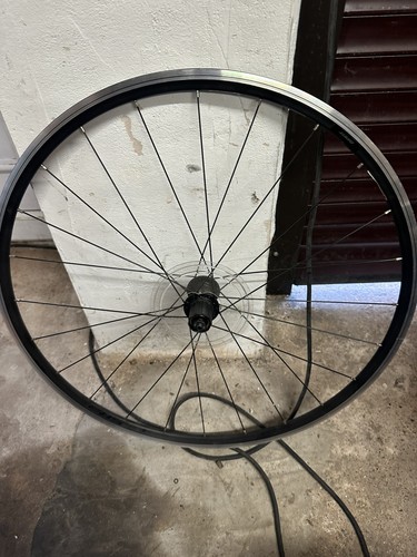 Giant road bike rear - giant, wheel