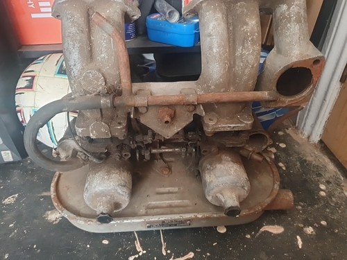 Twin carbs triumph - su,