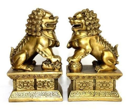 Archaic lion brass statue - , fu