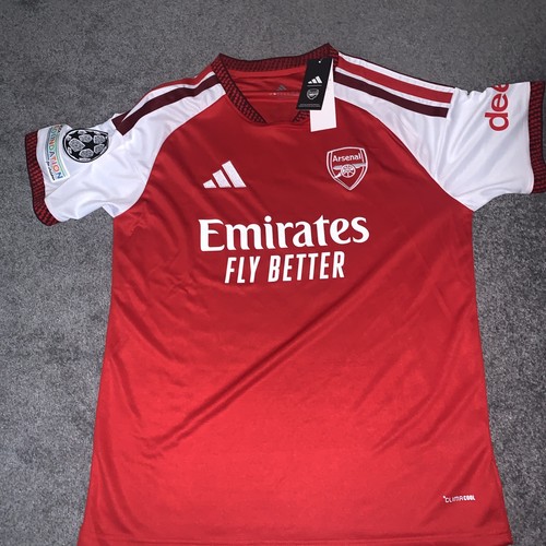 Bukayo saka arsenal 26 27 - bukayo,, arsenal,