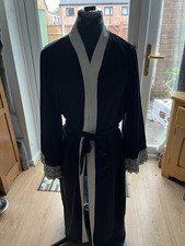 Open Navy and White Lace Abaya