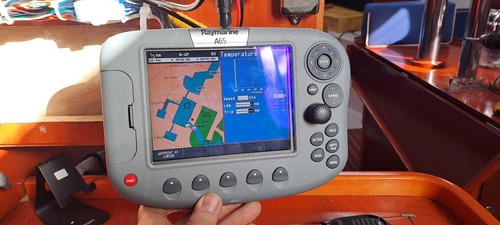 Raymarine a65 chartplotter - a65,