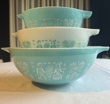 Set of Vintage Pyrex Amish Butterprint Cinderella Mixing Bowls & Casserole Dish