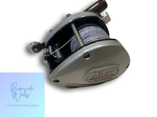 Shimano bait reel - reel, silver