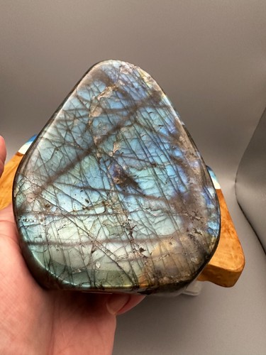 Crystal freeform labradorite - freeform,