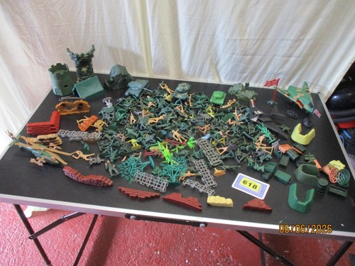 Plastic toy soldiers job lot - plastic,