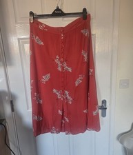 Ladies Size 18 Skirt