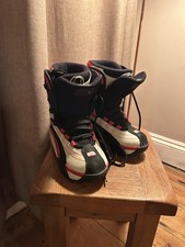 Kids K2 SNOWBOARD BOOTS SIZE