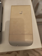 UBIQUITI NanoStation LocoM2 2.4Ghz Outdoor airMAX CPE antenna 8dBi Loco M2