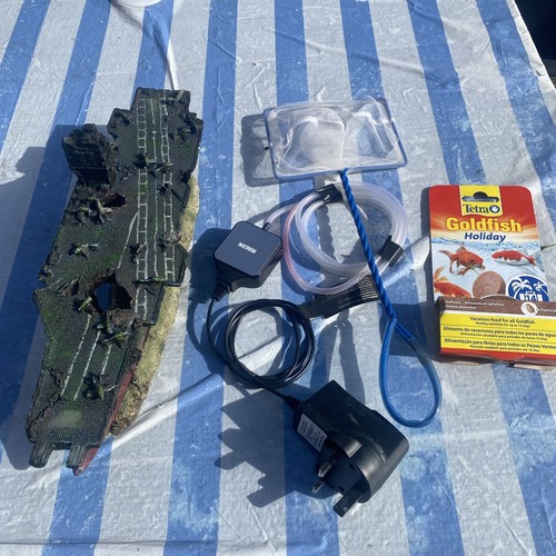 Fish tank accessory bundle - fish,