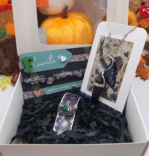 Natural crystal jewellery set - crystal,