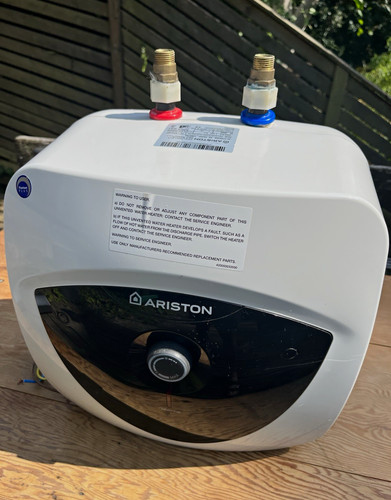 Ariston new europrisma - new, u