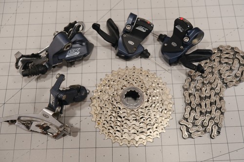 Shimano deore mountain bike - lx,
