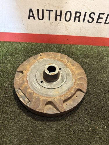 Briggs and stratton 13hp - and,